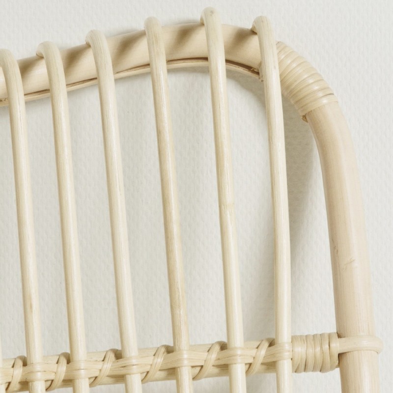 Fauteuil Boucle en canne de rotin finition naturel verni