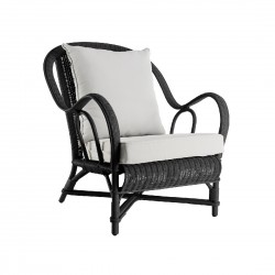 Fauteuil en rotin Nantucket laqué Noir IOD Design