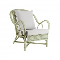 Fauteuil en rotin Nantucket laqué Pistache IOD Design