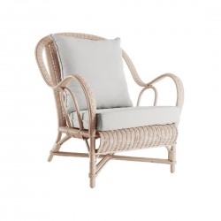 Fauteuil en rotin Nantucket laqué Rose Tendre IOD Design